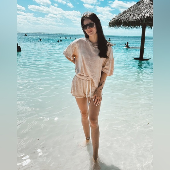 The Anna Top - Picture 2 of 3